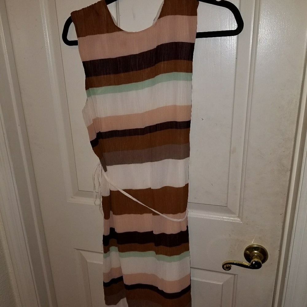 Stripped Sleelvess Midi